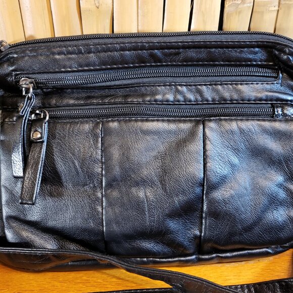 Volganik Rock Crossbody Purse Black NEW - Picture 2 of 8